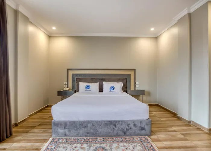 Mamlouk Pyramids Hotel